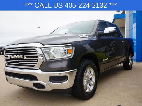 Used 2024 RAM 1500 Laramie AWD/4WD image 4