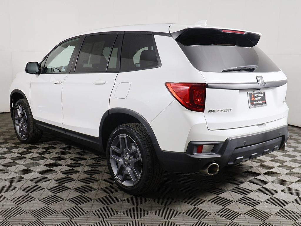 Used 2023 Honda Passport EX-L image 9
