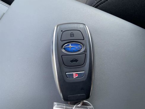 Used 2025 Subaru Crosstrek 2.0i Premium image 30