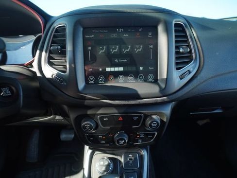 Used 2018 Jeep Compass Trailhawk w/ Leather Interior Group image 30