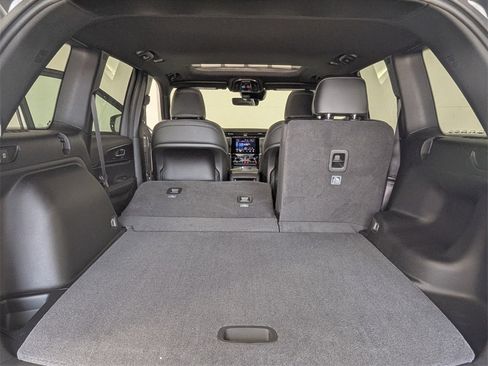 New 2025 Jeep Grand Cherokee Altitude image 28