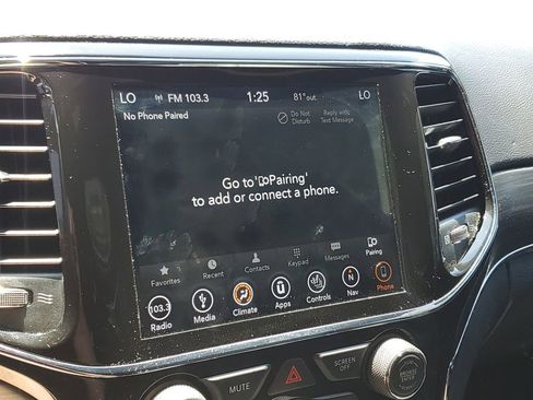 Used 2019 Jeep Grand Cherokee Limited image 27