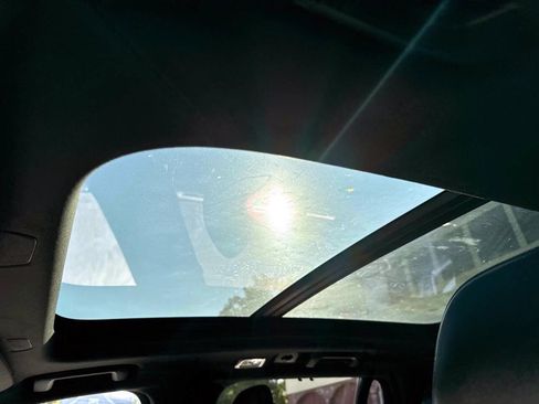 Used 2017 Volvo XC90 T6 Inscription w/ Vision Package image 16