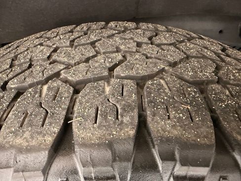 Used 2024 GMC Sierra 2500 AT4 w/ AT4 Premium Plus Package image 14