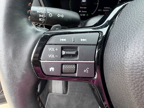Used 2024 Honda CR-V Sport Touring image 12