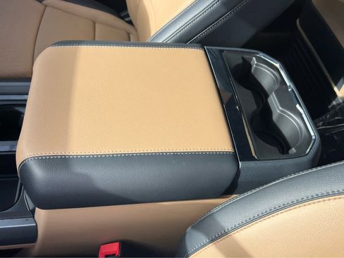 New 2026 Ford F250 Lariat w/ Lariat Premium Package image 36