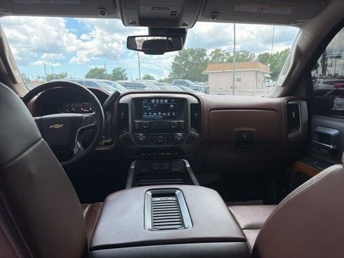 Used 2018 Chevrolet Silverado 3500 High Country w/ Duramax Plus Package AWD/4WD image 27