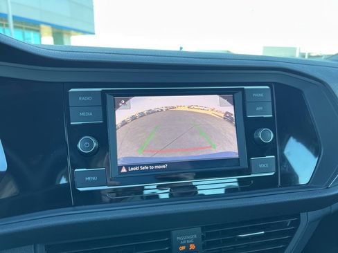 Used 2024 Volkswagen Jetta SE image 22