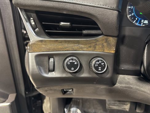 Used 2016 Cadillac Escalade Platinum image 14