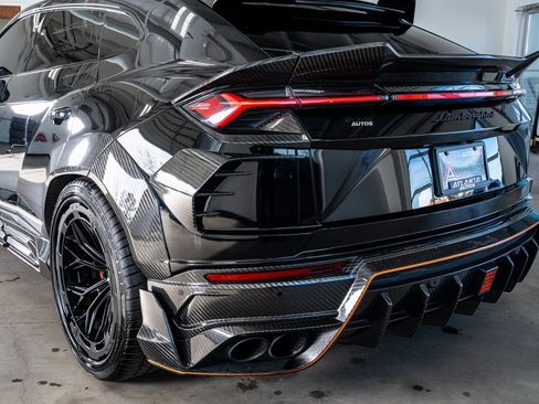 Used 2022 Lamborghini Urus image 30
