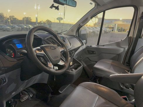 Used 2018 Ford Transit 250 130 Low Roof image 3