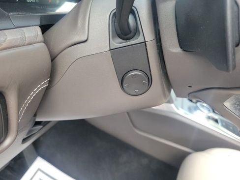 Used 2020 Ford Explorer Platinum w/ Premium Technology Package AWD/4WD image 17