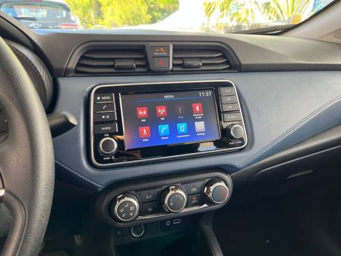 Used 2025 Nissan Versa SV image 17