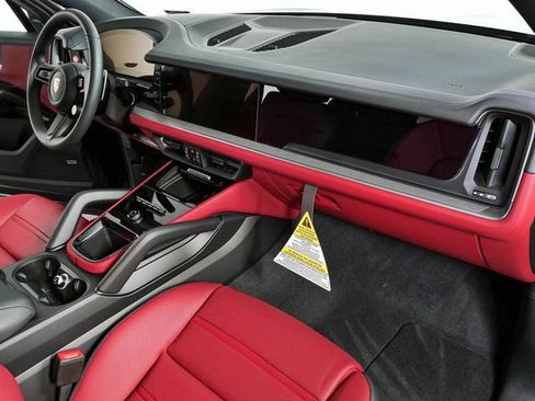 New 2026 Porsche Cayenne AWD/4WD image 24
