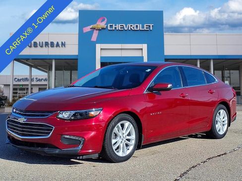 Used 2018 Chevrolet Malibu Hybrid w/ Leather Package image 1