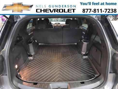 Used 2017 Ford Explorer XLT image 13