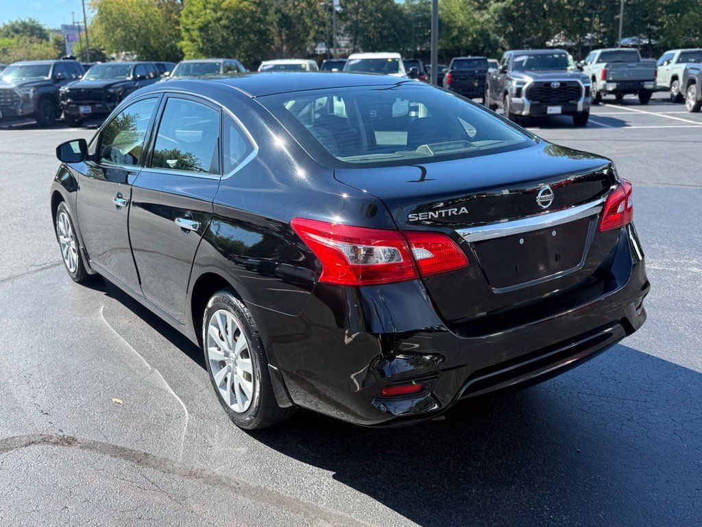Used 2019 Nissan Sentra S FWD image 5