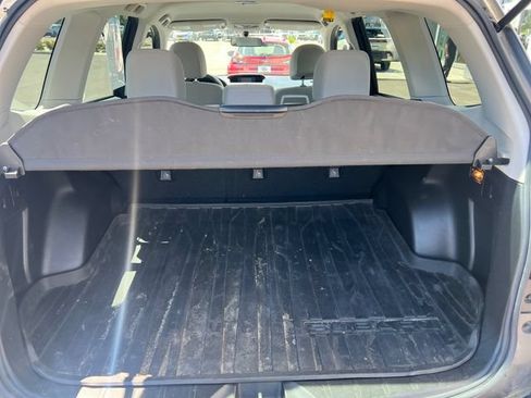 Used 2018 Subaru Forester 2.5i AWD/4WD image 17