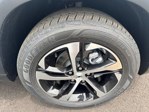 New 2026 Chevrolet Trax RS w/ Driver Confidence Package FWD image 12