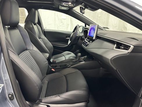 Used 2025 Toyota Corolla XSE image 59