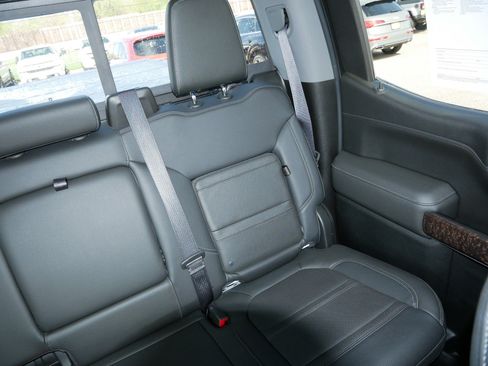 Used 2019 GMC Sierra 1500 Denali w/ Denali Ultimate Package AWD/4WD image 14