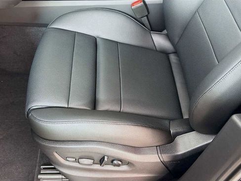 New 2026 Porsche Cayenne E-Hybrid image 15