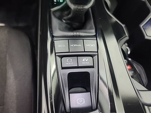 Used 2025 Toyota Camry LE FWD image 36