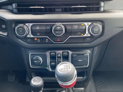 New 2026 Jeep Wrangler Unlimited Sport AWD/4WD image 15