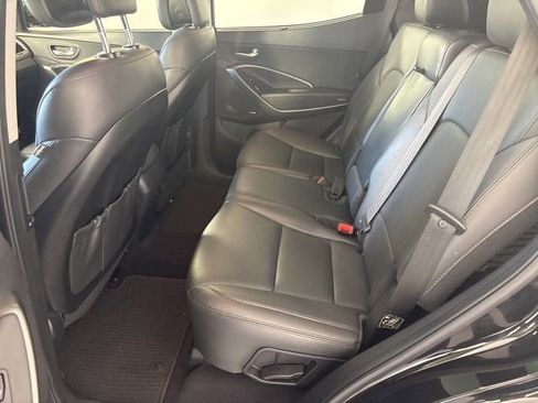 Used 2018 Hyundai Santa Fe Sport FWD image 17