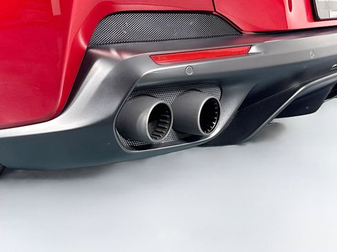 Used 2019 Ferrari Portofino RWD image 48