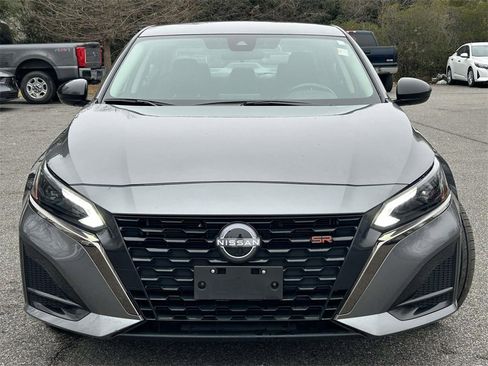 Used 2024 Nissan Altima 2.5 SR image 8