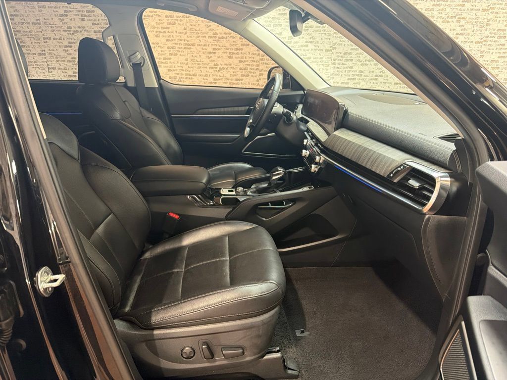 Used 2024 Kia Telluride SX FWD image 11