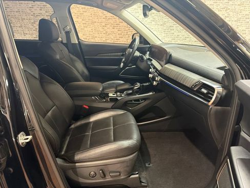 Used 2024 Kia Telluride SX FWD image 11