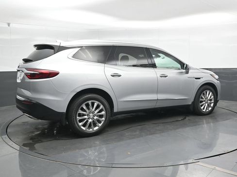 Used 2021 Buick Enclave Premium w/ Sun and Sites Package AWD/4WD image 2