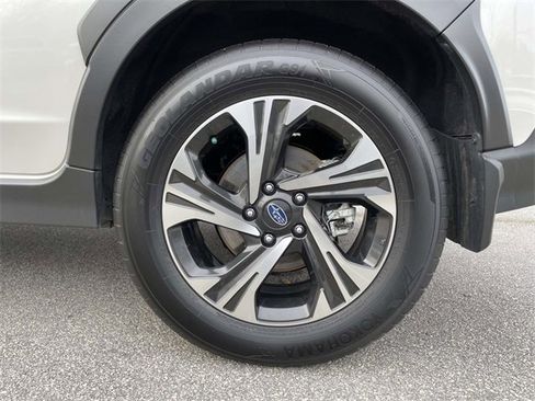 Used 2024 Subaru Crosstrek 2.0i Premium image 9