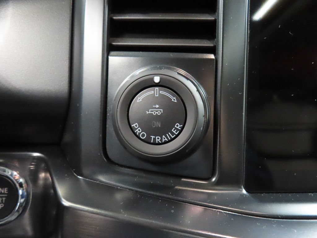 Used 2026 Ford F350 Lariat w/ Lariat Ultimate Package AWD/4WD image 54
