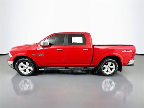 Used 2018 RAM 1500 SLT image 4