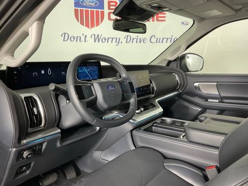 New 2026 Ford Expedition Platinum w/ Driver's Package AWD/4WD image 13