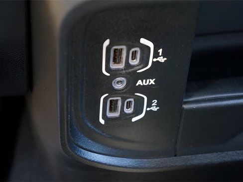 Used 2024 RAM 2500 Big Horn image 31