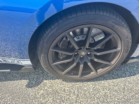 Used 2017 Ford Mustang Shelby GT350 RWD image 11