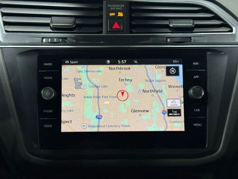 Used 2020 Volkswagen Tiguan S image 35