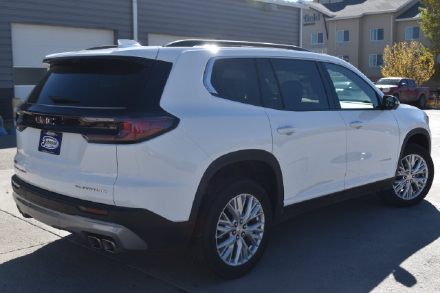 Used 2026 GMC Acadia Elevation w/ Elevation Premium Package AWD/4WD image 5