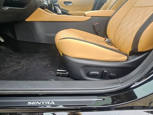 Used 2025 Nissan Sentra SV w/ SV Premium Package image 26