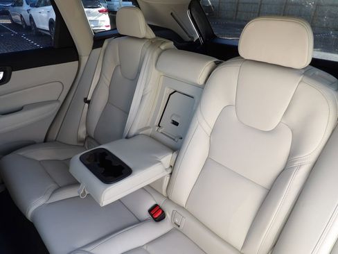 New 2026 Volvo XC60 B5 Ultra w/ Protection Package Premier image 26