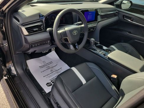 Used 2026 Toyota Camry SE image 24