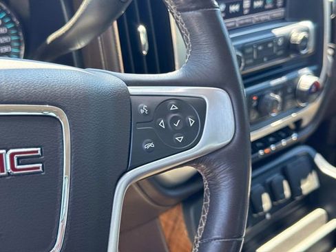 Used 2018 GMC Sierra 1500 SLT AWD/4WD image 30