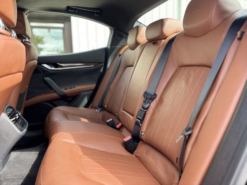 Used 2018 Maserati Ghibli image 19