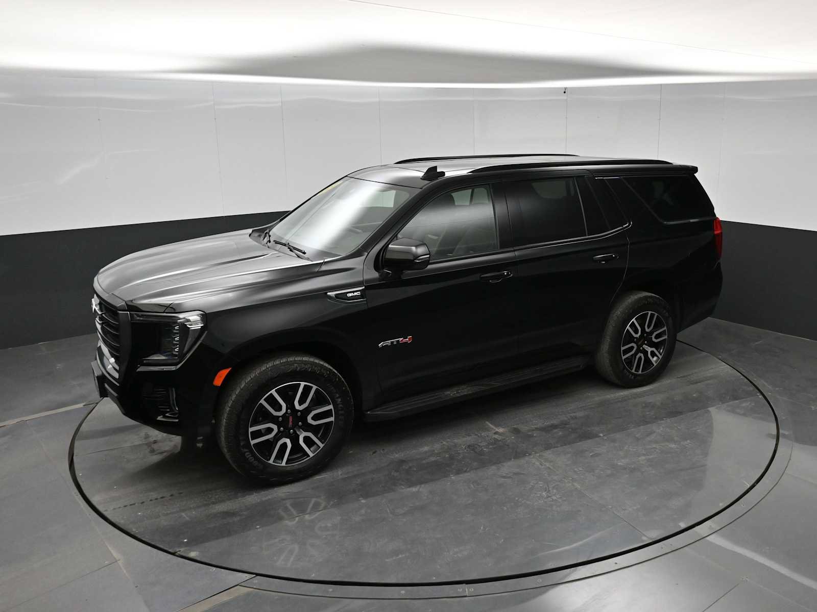 Used 2024 GMC Yukon AT4 AWD/4WD image 27