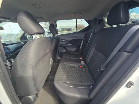 Used 2022 Nissan Kicks SV image 20