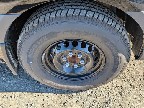 Used 2024 Mercedes-Benz Sprinter 2500 image 9